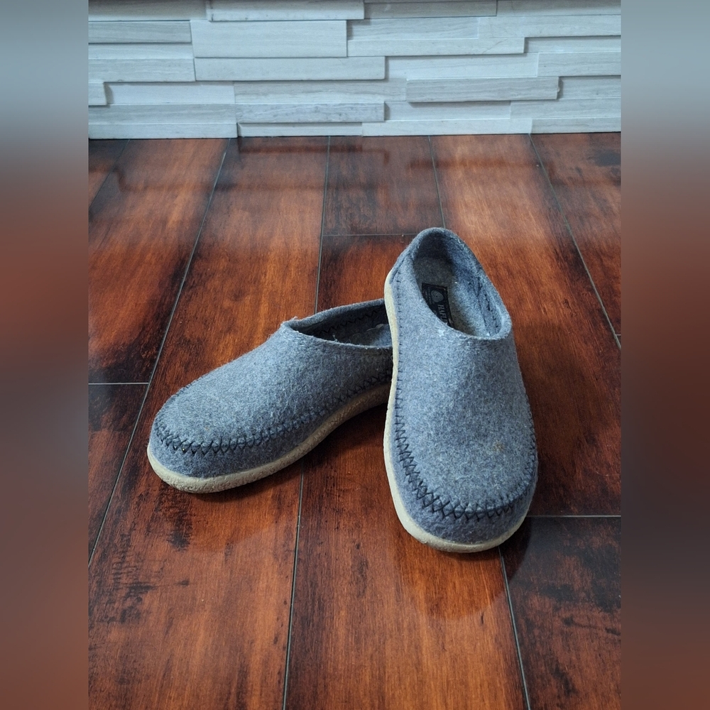 Haflinger Fletcher wool felt slipper in the color grey EU 41 US Men's 8
